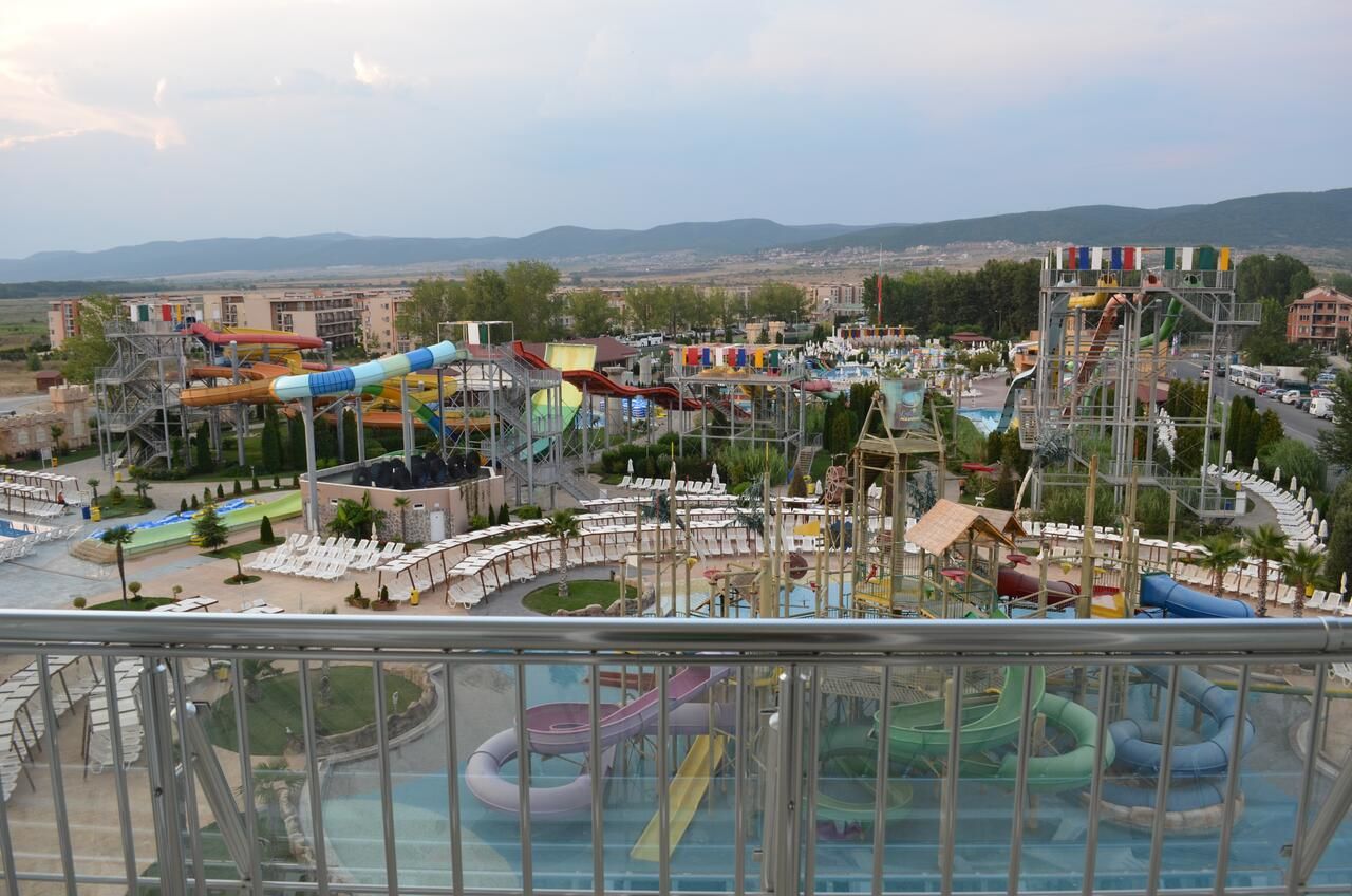 Отель Aqua Nevis Hotel & Aqua Park - All Inclusive Солнечный Берег